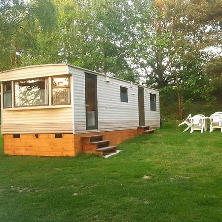 Camping De La Reuille Flere-la-Riviere Exteriör bild